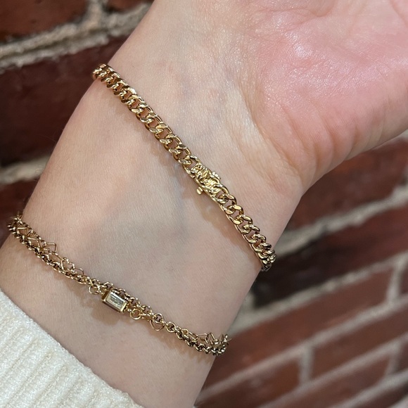 Lightly Worn 14kt Yellow Gold Curb Chain & Diamond Bracelet - Picture 4 of 9